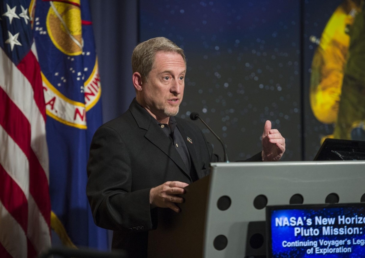Alan Stern, principal investigator for New Horizons, talks about the project in this 2014 file photo. (NASA/Joel Kowsky)