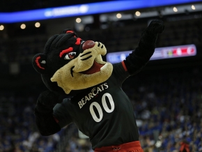Bearcats play UK in NCAA Tournament