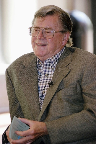 Earl Hamner, creator of the Waltons, talks to students in a CCM master class.