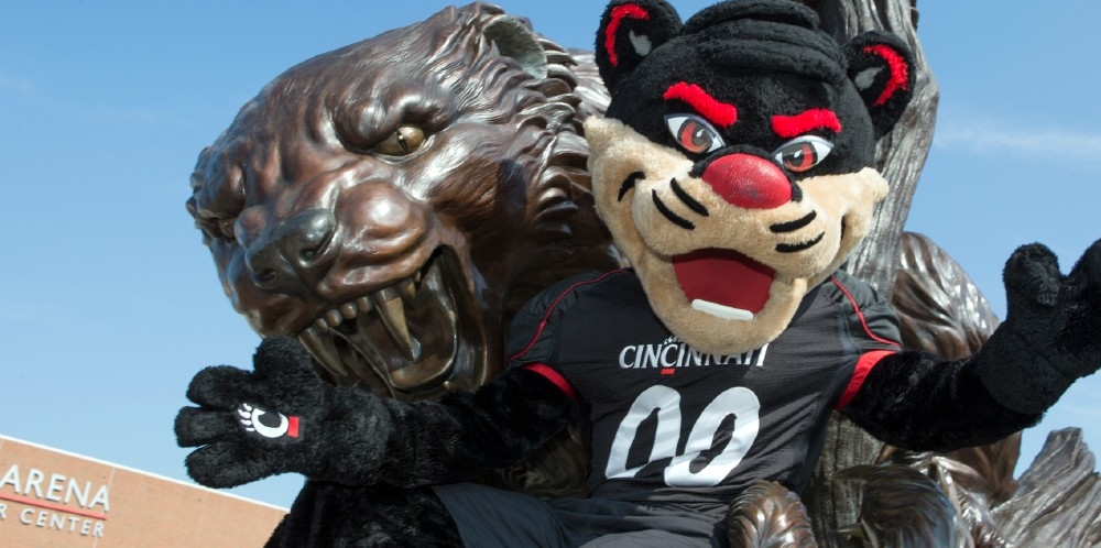 UC Sets Enrollment Record University Of Cincinnati