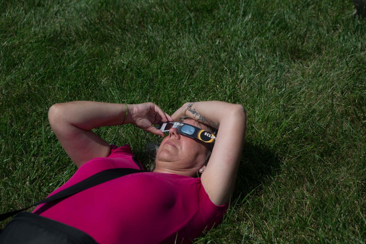 UC community observes 2017 solar eclipse