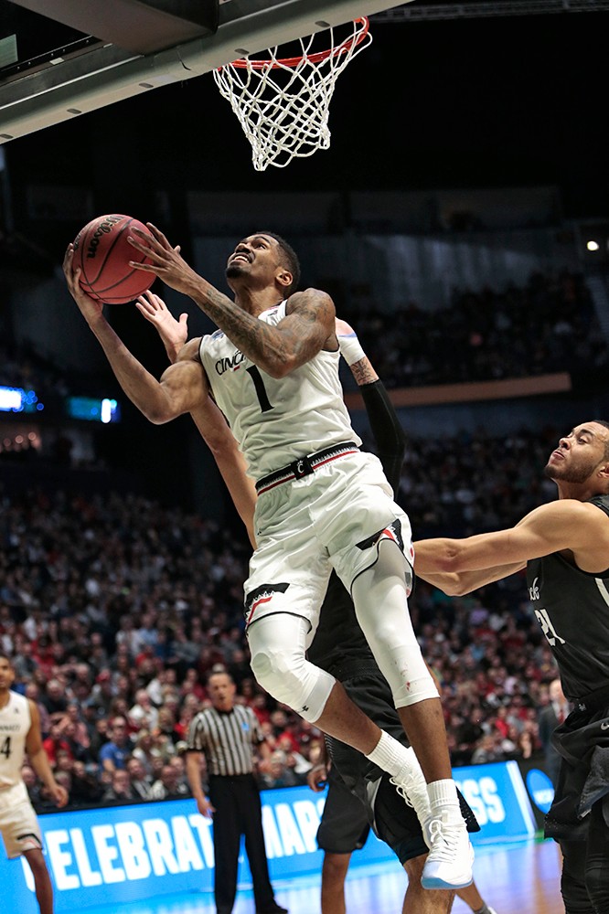 Jacob Evans III shoots. 