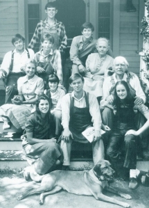 Photo of the Waltons cast on the front steps of their TV homested.