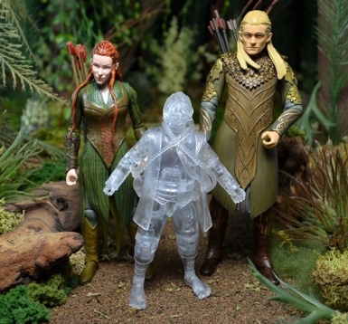 Bridge Direct action figures of Tauriel, an invisible Bilbo Baggins and Legolas Greenleaf