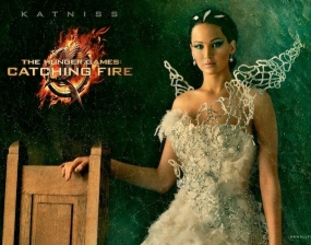 Katniss dressed in all white