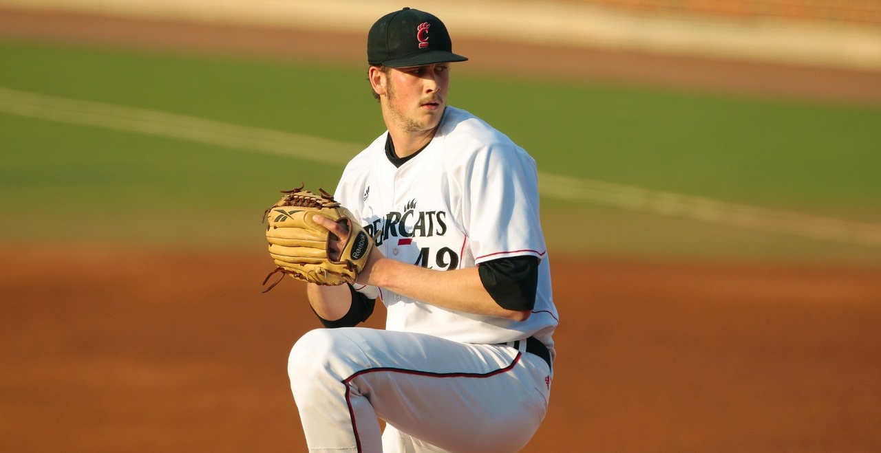 Dan Jansen pitching for the Bearcats