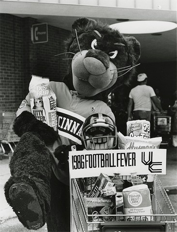 UC Bearcat, 1986