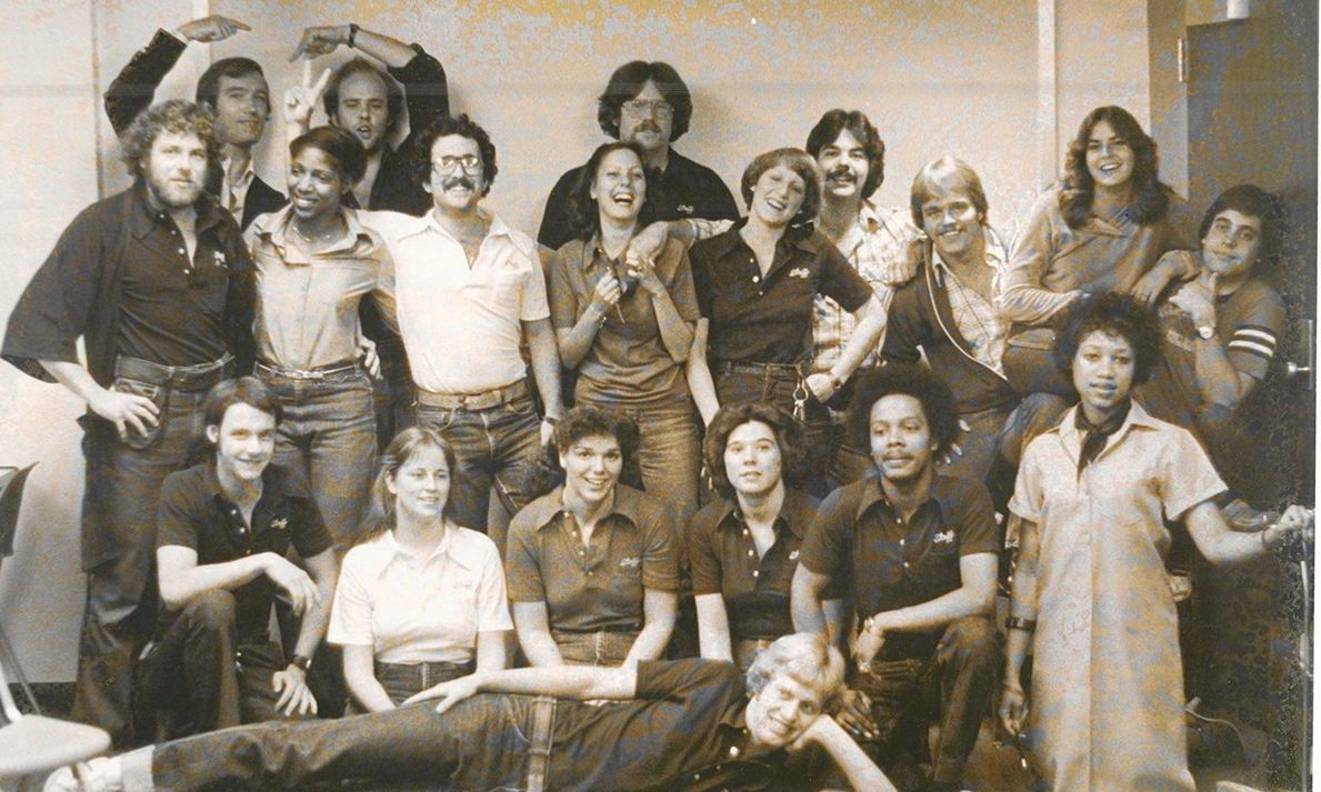 Group photo of Sanders Hall residents in '70s