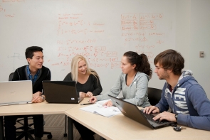 UC students study in the Alumni Engineering Learning Center